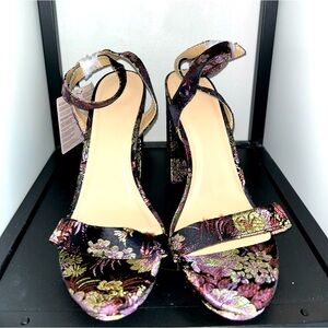 BRAND NEW! Shoe. By Forever 21. Size 10